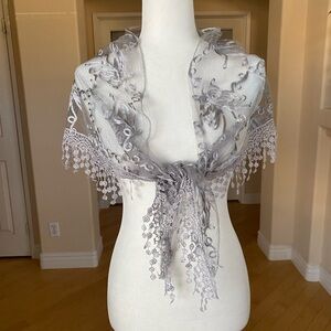 Elegant Silver Gray Lace Scarf With Fringe